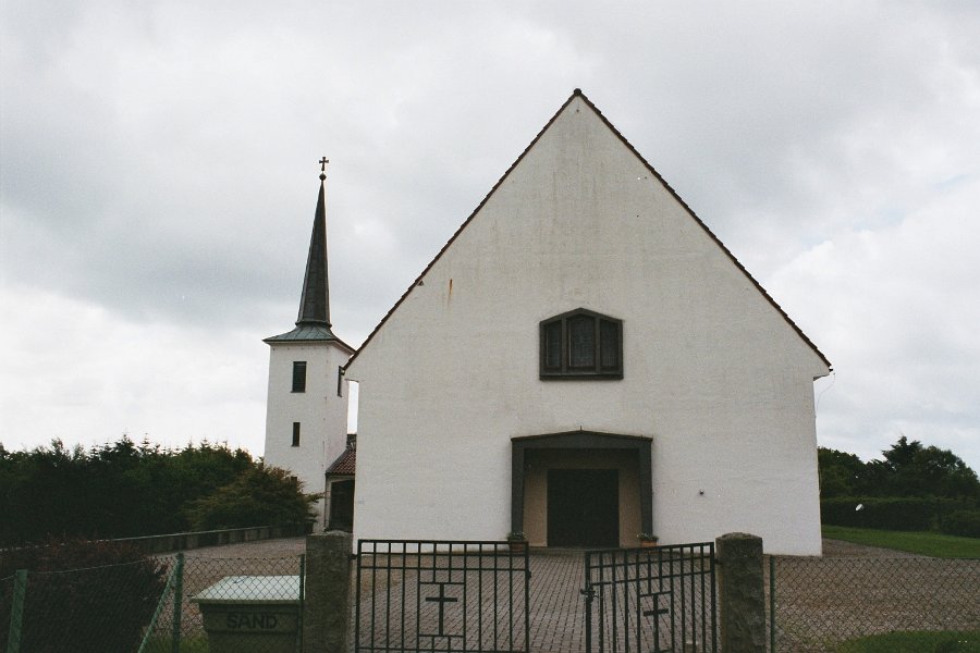 2003060408 ny kirke langevag